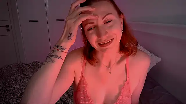 ElenaBrooks online show from April 2026 02:44:01 PM