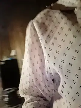 Snapshot of ross001 chatting on April 2026 01:49:01 PM ross001 online show from April 2026 01:49:01 PM