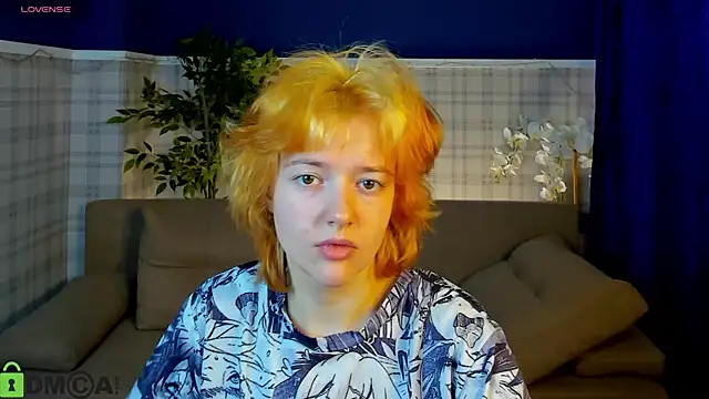 Snapshot of Star_Bee chatting on April 2026 09:25:02 AM Star Bee online show from April 2026 09:25:02 AM