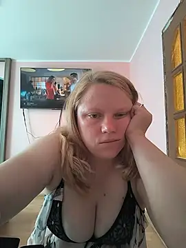 Snapshot of wildaurax chatting on May 2026 07:14:02 AM wildaurax online show from May 2026 07:14:02 AM