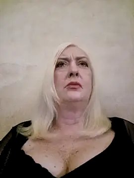 Julia20X online show from April 2026 10:22:02 AM