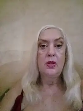 Julia20X online show from July 2026 12:11:02 PM