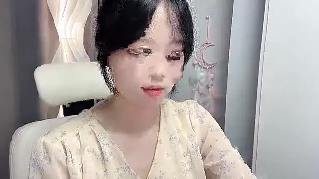 Xiaoqing00 online show from June 2026 06:15:01 AM