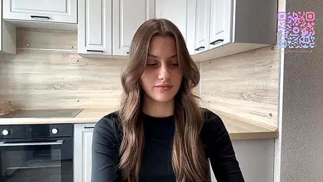 Snapshot of LiseVener chatting on April 2026 07:15:02 AM LiseVener online show from April 2026 07:15:02 AM