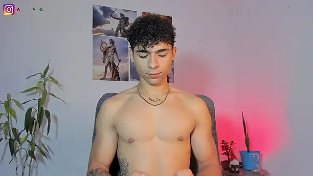 Snapshot of Alex_zt7 chatting on April 2026 04:14:01 PM Alex zt7 online show from April 2026 04:14:01 PM