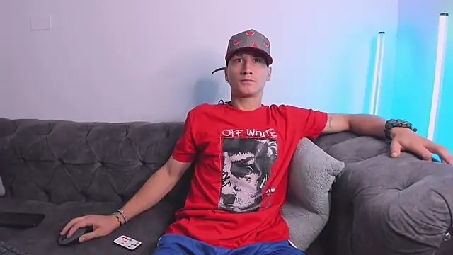 AbaturLopez online show from April 2026 08:53:02 PM