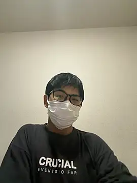 Snapshot of souitirou20 chatting on April 2026 04:45:01 PM souitirou20 online show from April 2026 04:45:01 PM