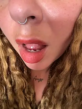 LaRubiaCalda online show from July 2026 03:04:01 PM