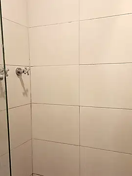 Leilany sexy online show from April 2026 05:52:02 PM