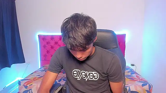 skinny sam online show from April 2026 06:09:01 AM