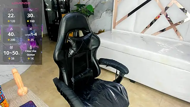 Snapshot of Samantha_petite_tf chatting on June 2026 08:30:02 PM Samantha petite tf online show from June 2026 08:30:02 PM