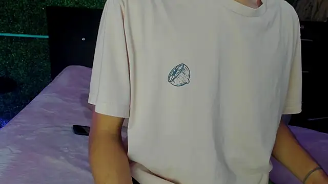 Snapshot of rafael_velvet chatting on April 2026 09:52:01 PM rafael velvet online show from April 2026 09:52:01 PM