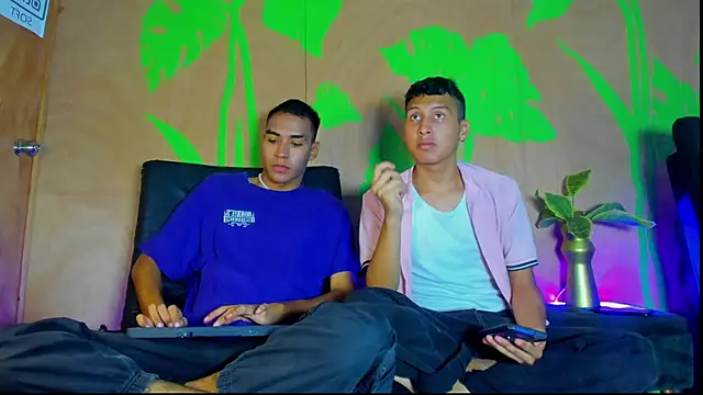 Snapshot of rafael_velvet chatting on April 2026 09:37:02 PM rafael velvet online show from April 2026 09:37:02 PM