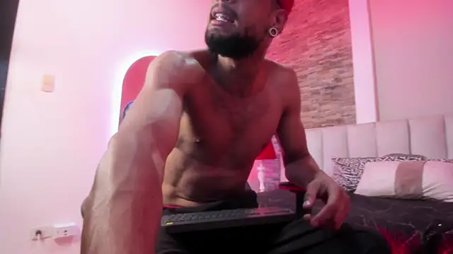 Snapshot of cero_khalifa chatting on April 2026 10:03:02 PM cero khalifa online show from April 2026 10:03:02 PM