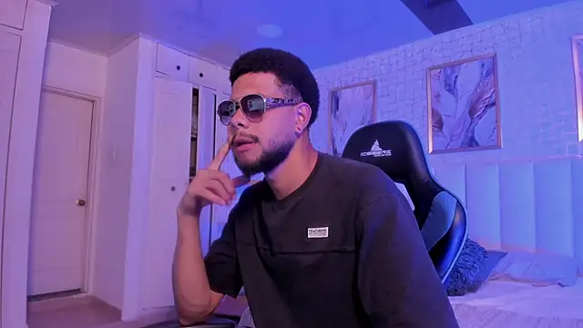 Snapshot of cero_khalifa chatting on April 2026 08:42:02 PM cero khalifa online show from April 2026 08:42:02 PM