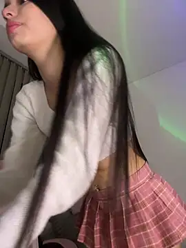 Giiasteele online show from April 2026 11:42:01 PM