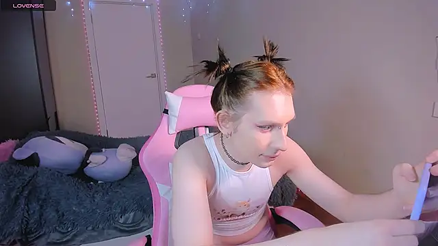 Snapshot of Mikaella_Nicole chatting on April 2026 08:24:02 PM Mikaella Nicole online show from April 2026 08:24:02 PM