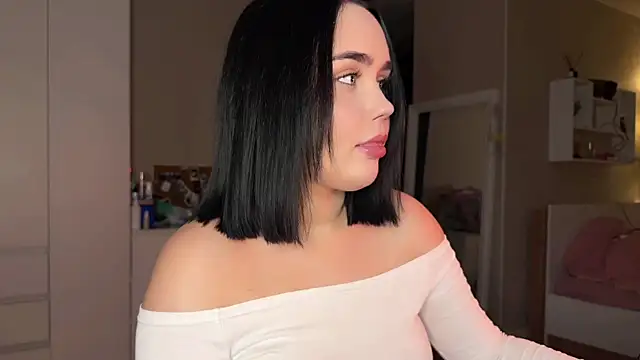 lola raze online show from July 2026 11:33:02 PM