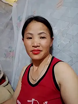 Snapshot of _Lyly_pussy_ chatting on April 2026 04:18:02 AM Lyly pussy online show from April 2026 04:18:02 AM