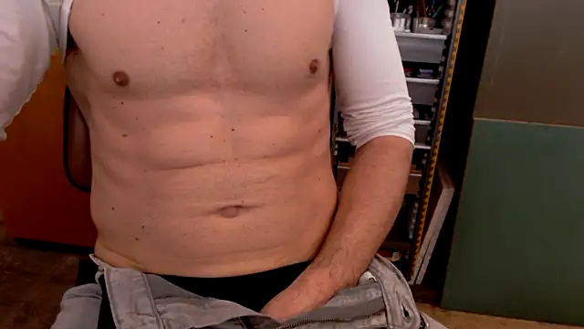 Blackandblue2000 online show from April 2026 08:04:02 AM