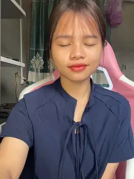 mayha11 online show from April 2026 01:28:02 AM