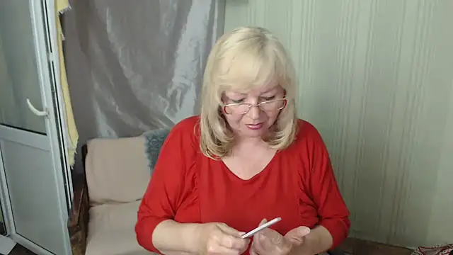 Snapshot of LavandaMay chatting on May 2026 08:26:02 PM LavandaMay online show from May 2026 08:26:02 PM