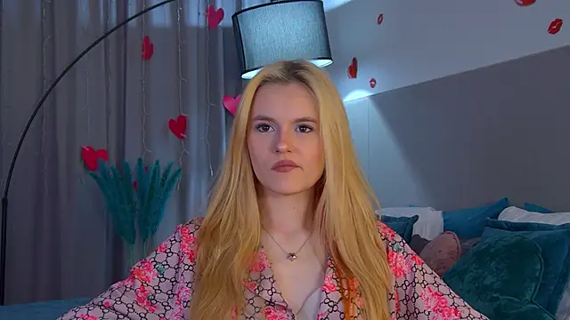 LeaLamour online show from April 2026 06:51:01 AM