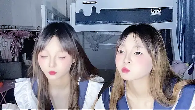 Snapshot of xiaoqiao-daqiao chatting on April 2026 02:22:01 PM xiaoqiao-daqiao online show from April 2026 02:22:01 PM