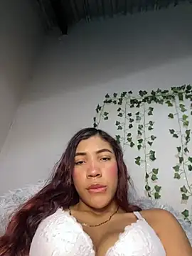 Snapshot of Dayle69 chatting on May 2026 04:52:01 AM Dayle69 online show from May 2026 04:52:01 AM