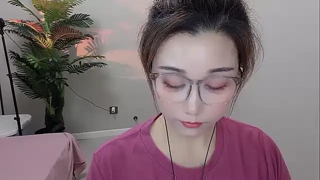 Yunxi- online show from April 2026 01:37:01 PM