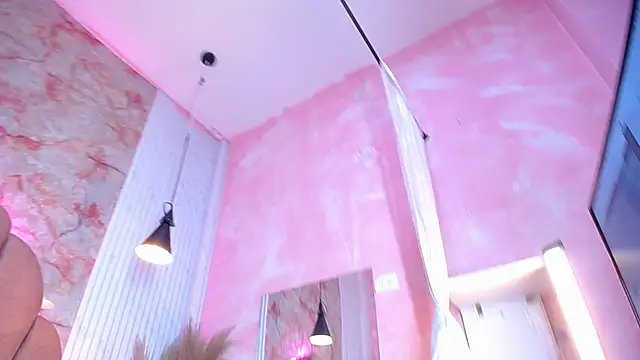 Snapshot of Madisson_Roos chatting on April 2026 03:23:01 AM Madisson Roos online show from April 2026 03:23:01 AM