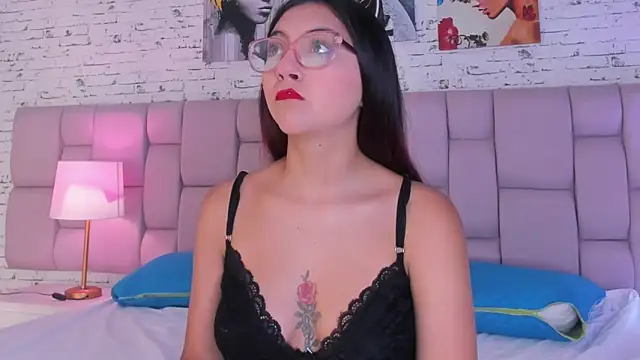 AshleeyRoberts online show from May 2026 01:16:02 PM