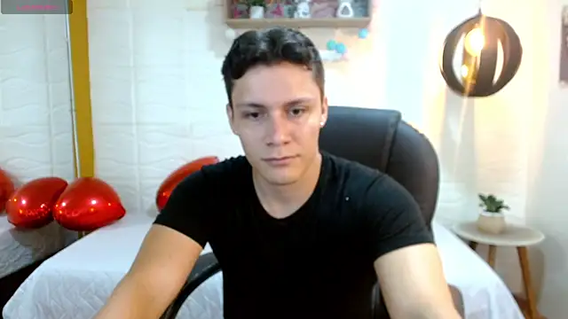 Snapshot of Zayn_clausen chatting on April 2026 05:07:02 PM Zayn clausen online show from April 2026 05:07:02 PM