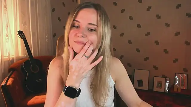 Snapshot of MiaSparkes chatting on June 2026 11:21:02 AM MiaSparkes online show from June 2026 11:21:02 AM