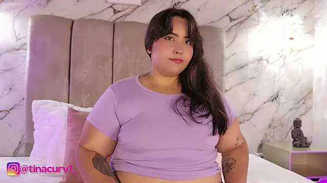 Snapshot of TinaCurv_Pv chatting on April 2026 12:12:01 PM TinaCurv Pv online show from April 2026 12:12:01 PM