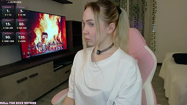 Snapshot of xxYourHoney chatting on April 2026 11:42:01 PM xxYourHoney online show from April 2026 11:42:01 PM