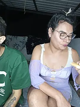 Snapshot of zamara_and_erik chatting on April 2026 01:50:01 AM zamara and erik online show from April 2026 01:50:01 AM