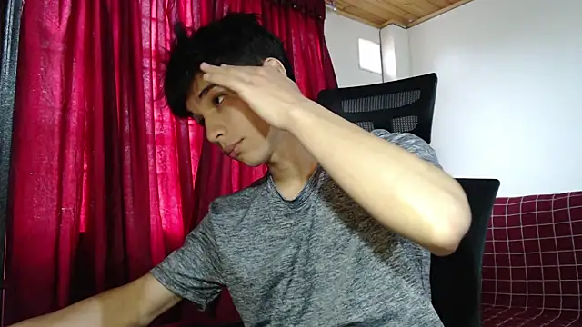 Snapshot of Marck-Pro chatting on June 2026 03:01:02 PM Marck-Pro online show from June 2026 03:01:02 PM