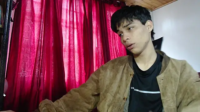 Snapshot of Marck-Pro chatting on July 2026 01:59:01 PM Marck-Pro online show from July 2026 01:59:01 PM