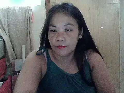 holdmetight21 online show from April 2026 04:35:01 AM