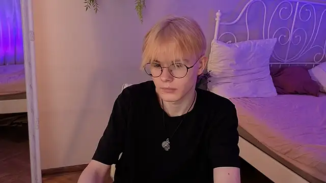 Snapshot of Liam_Blair chatting on April 2026 05:23:01 AM Liam Blair online show from April 2026 05:23:01 AM