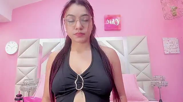 Snapshot of luna_hix chatting on June 2026 12:40:02 PM luna hix online show from June 2026 12:40:02 PM
