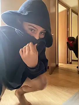 Dirty deepthroat18 online show from April 2026 04:12:01 PM