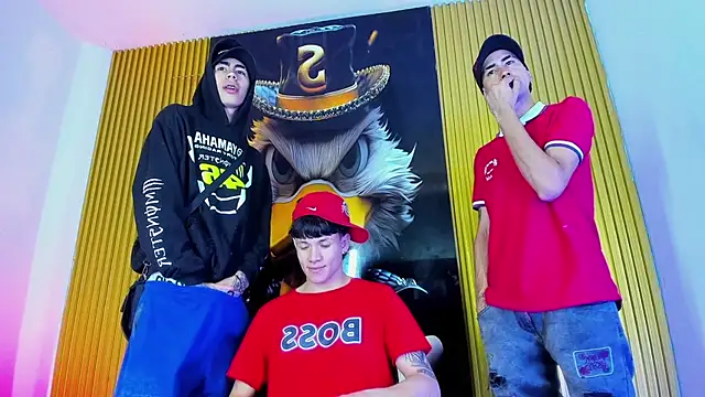 Snapshot of Gang_Members_xxx_ chatting on April 2026 04:52:01 AM Gang Members xxx online show from April 2026 04:52:01 AM