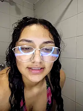 skarlettmoon online show from April 2026 05:47:01 AM