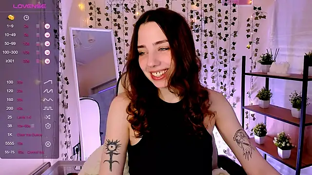 Snapshot of CharliGrace_ chatting on June 2026 02:24:01 AM CharliGrace online show from June 2026 02:24:01 AM