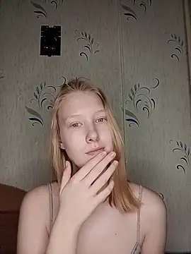 Snapshot of Tanya_Savel chatting on May 2026 08:17:01 PM Tanya Savel online show from May 2026 08:17:01 PM