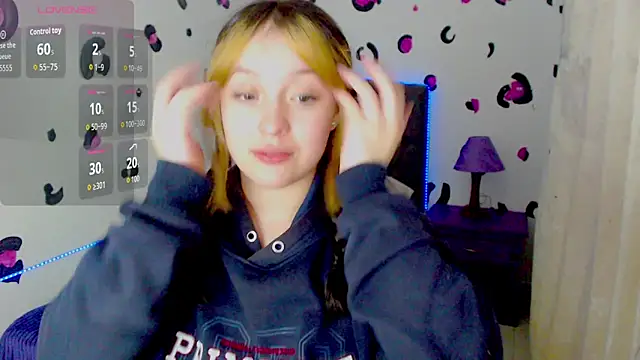 Snapshot of vero_doll12 chatting on May 2026 01:50:01 PM vero doll12 online show from May 2026 01:50:01 PM