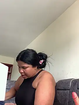 Snapshot of megan_purpura chatting on June 2026 07:03:02 PM megan purpura online show from June 2026 07:03:02 PM