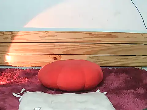 Snapshot of Selena-2K chatting on April 2026 10:27:02 AM Selena-2K online show from April 2026 10:27:02 AM